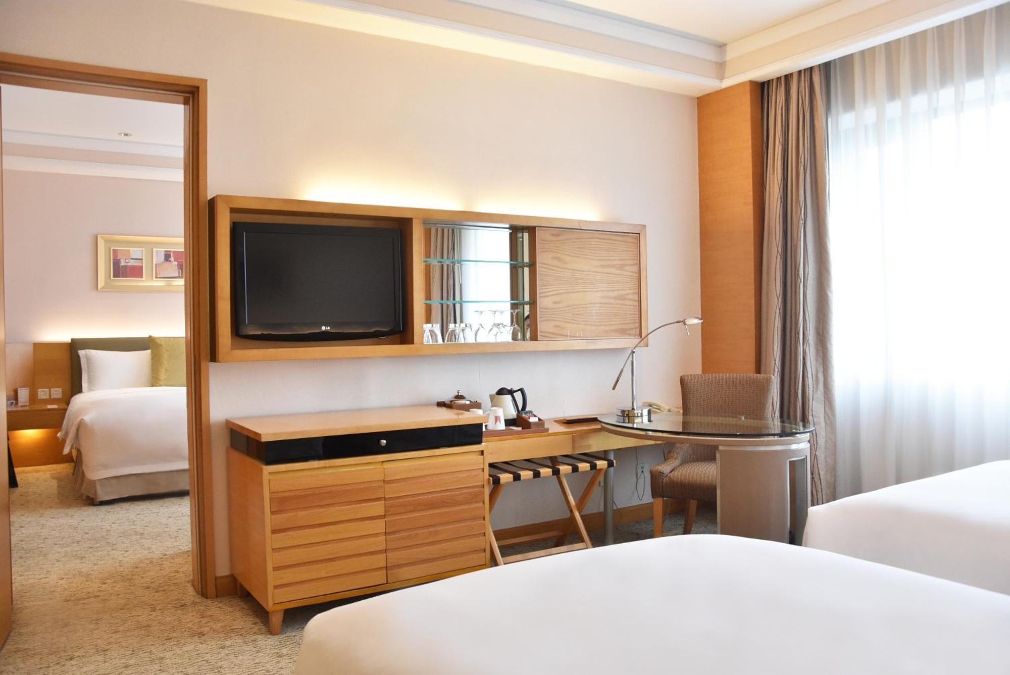 Millennium Hotel Chengdu - Close To Wuhou Shrine And Chengdu South Railway Station,Fluent English Service Room photo
